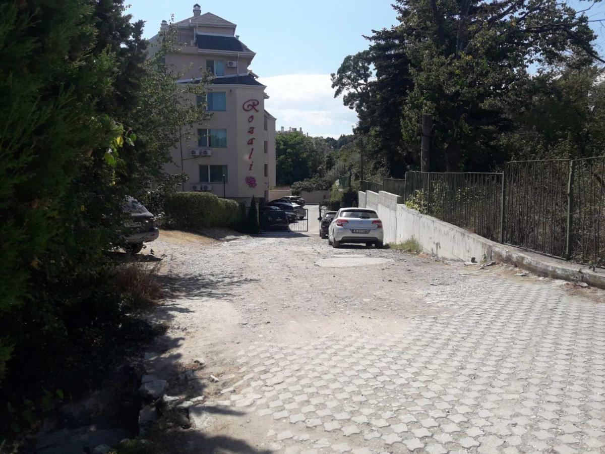 דירות וארנה Студия В Комплексе Rozali מראה חיצוני תמונה